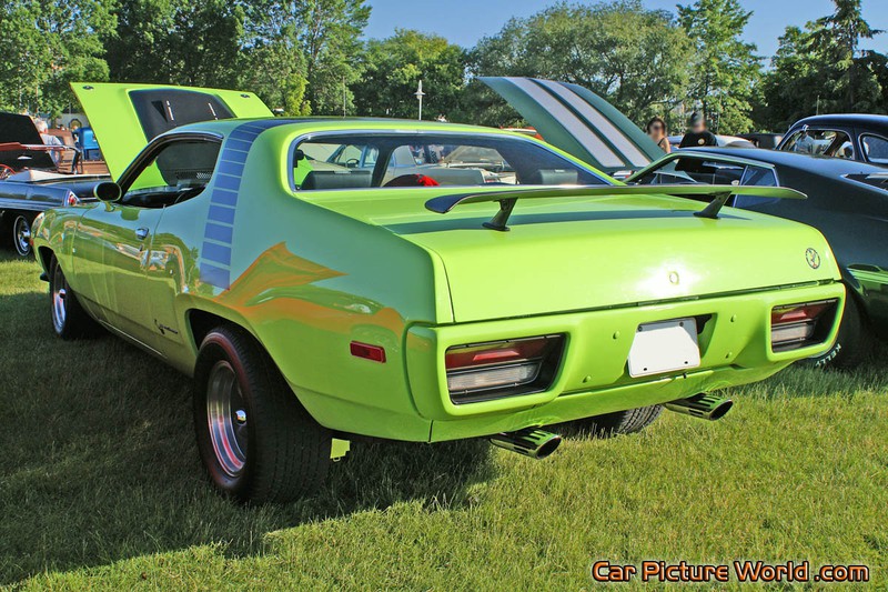 1972 440 6BBL Road Runner Rear Left