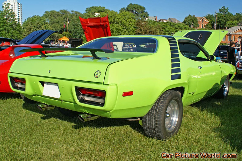 1972 440 6BBL Road Runner Rear Right