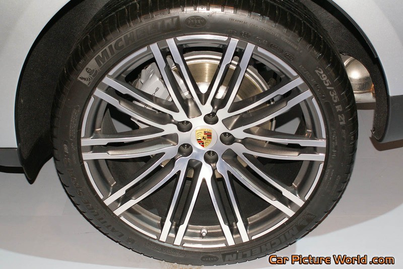2014 Macan S Wheel