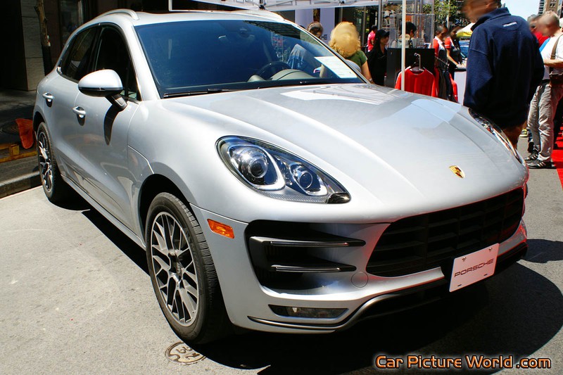 2014 Porsche Macan Turbo