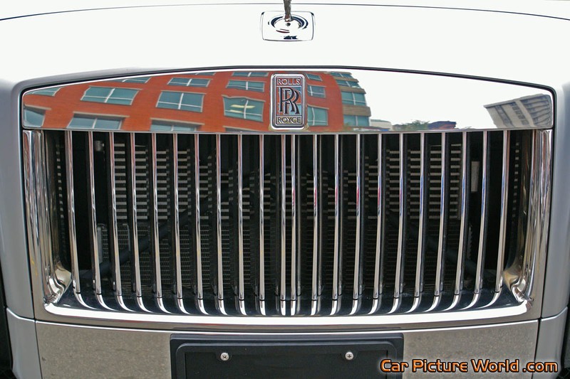 2011 Rolls Royce Ghost Grill